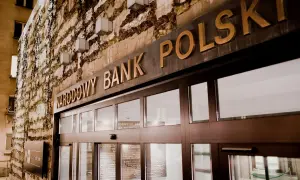 Zarobki asystentki w NBP: Ile naprawdę można zarobić w banku centralnym?