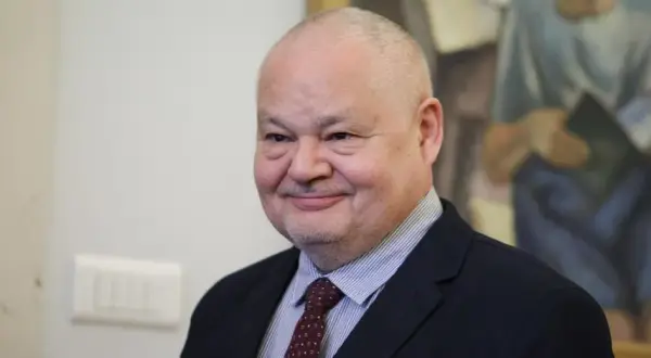 Szokujące zarobki prezesa NBP: Ile naprawdę dostaje szef banku centralnego?