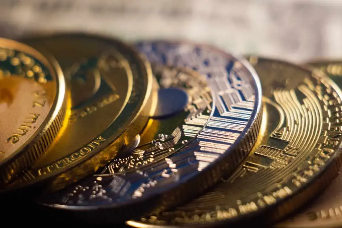 Zdjęcie Ile zainwestować w kryptowaluty bez ryzykowania całego majątku? Sprawdzone strategie
